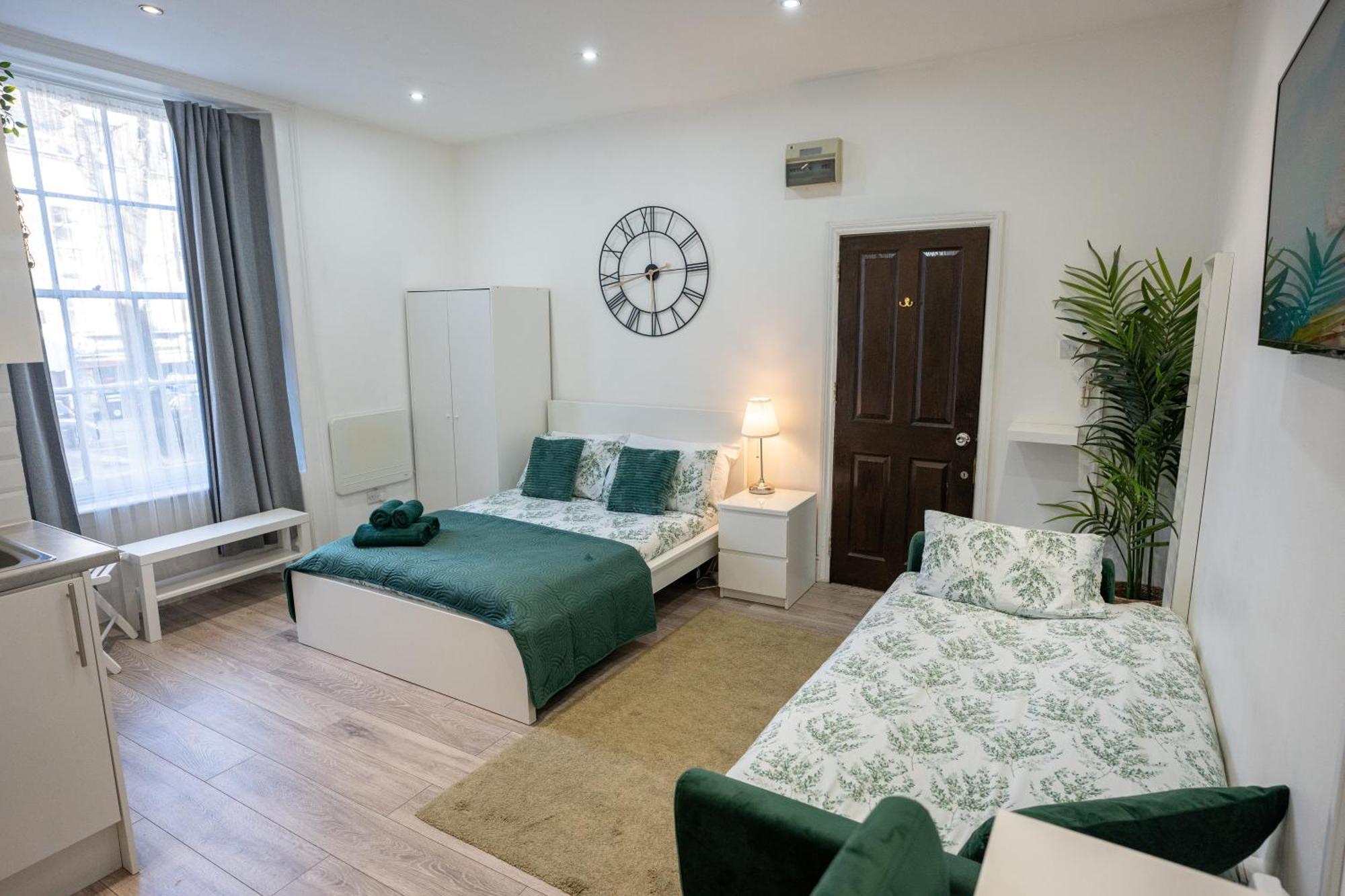 Beautiful Studio Flat In Hackney Next To Overground Station Londres Exterior foto