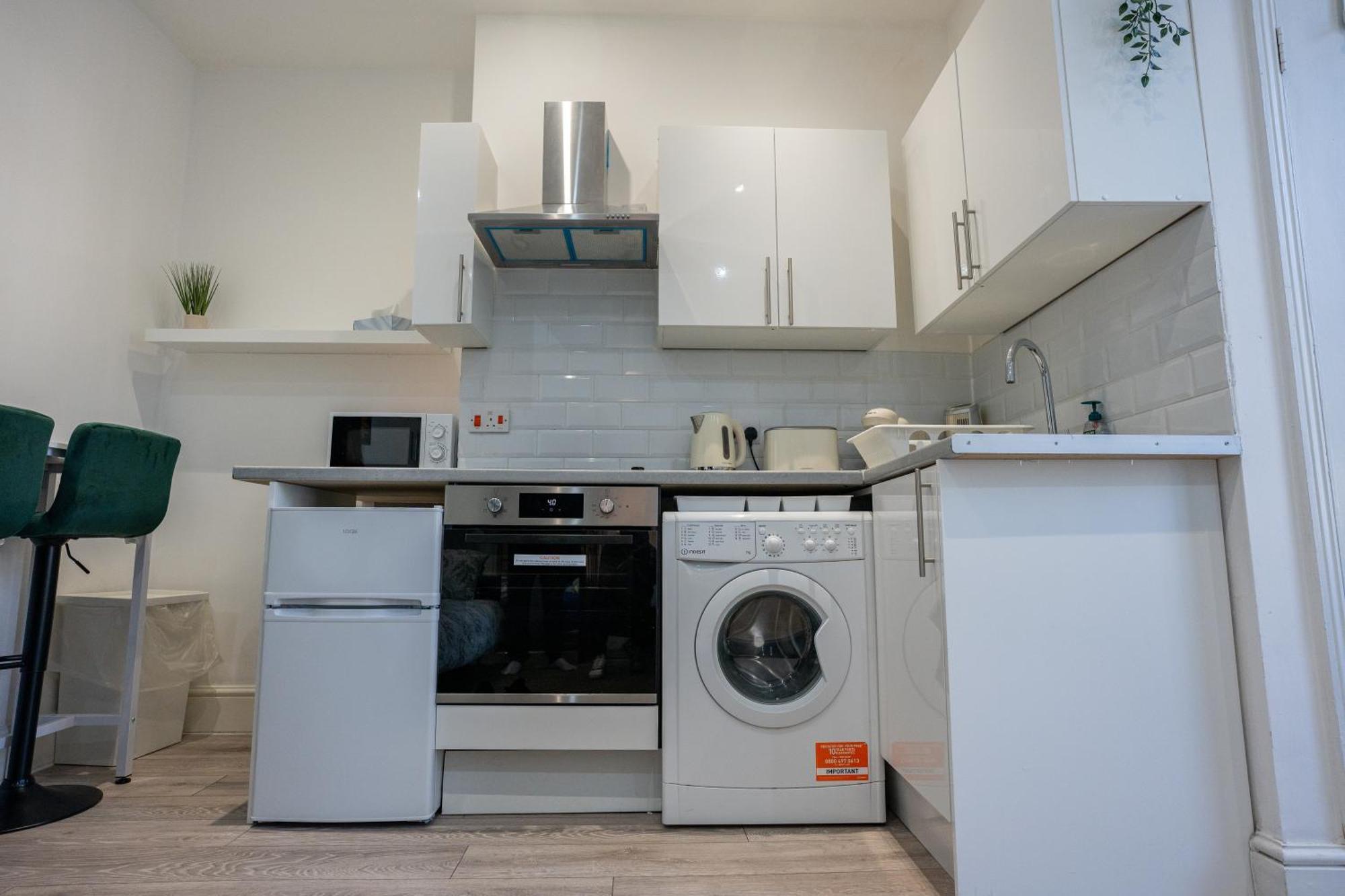Beautiful Studio Flat In Hackney Next To Overground Station Londres Exterior foto