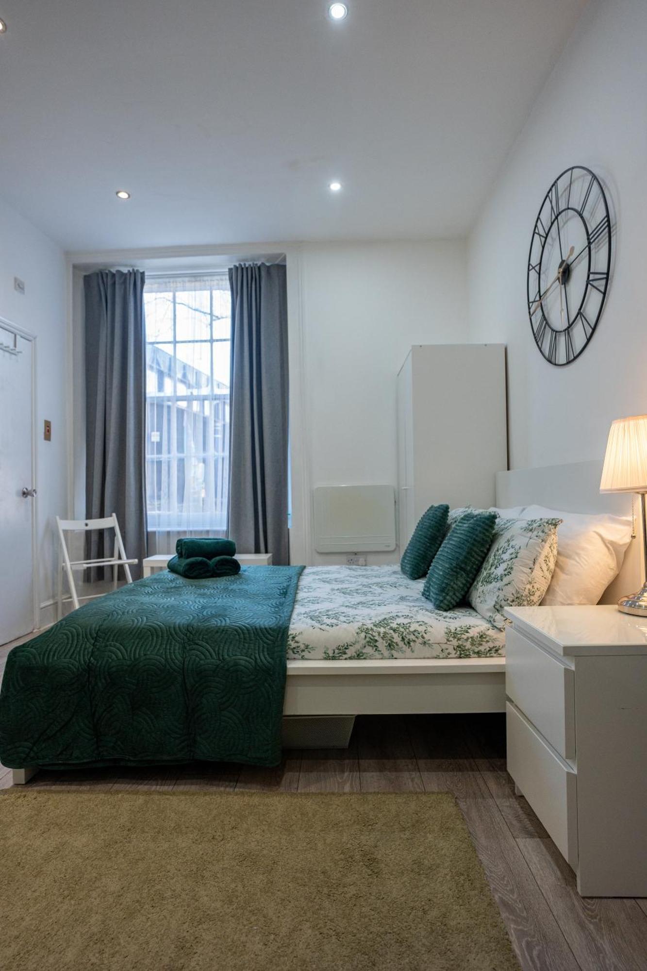 Beautiful Studio Flat In Hackney Next To Overground Station Londres Exterior foto